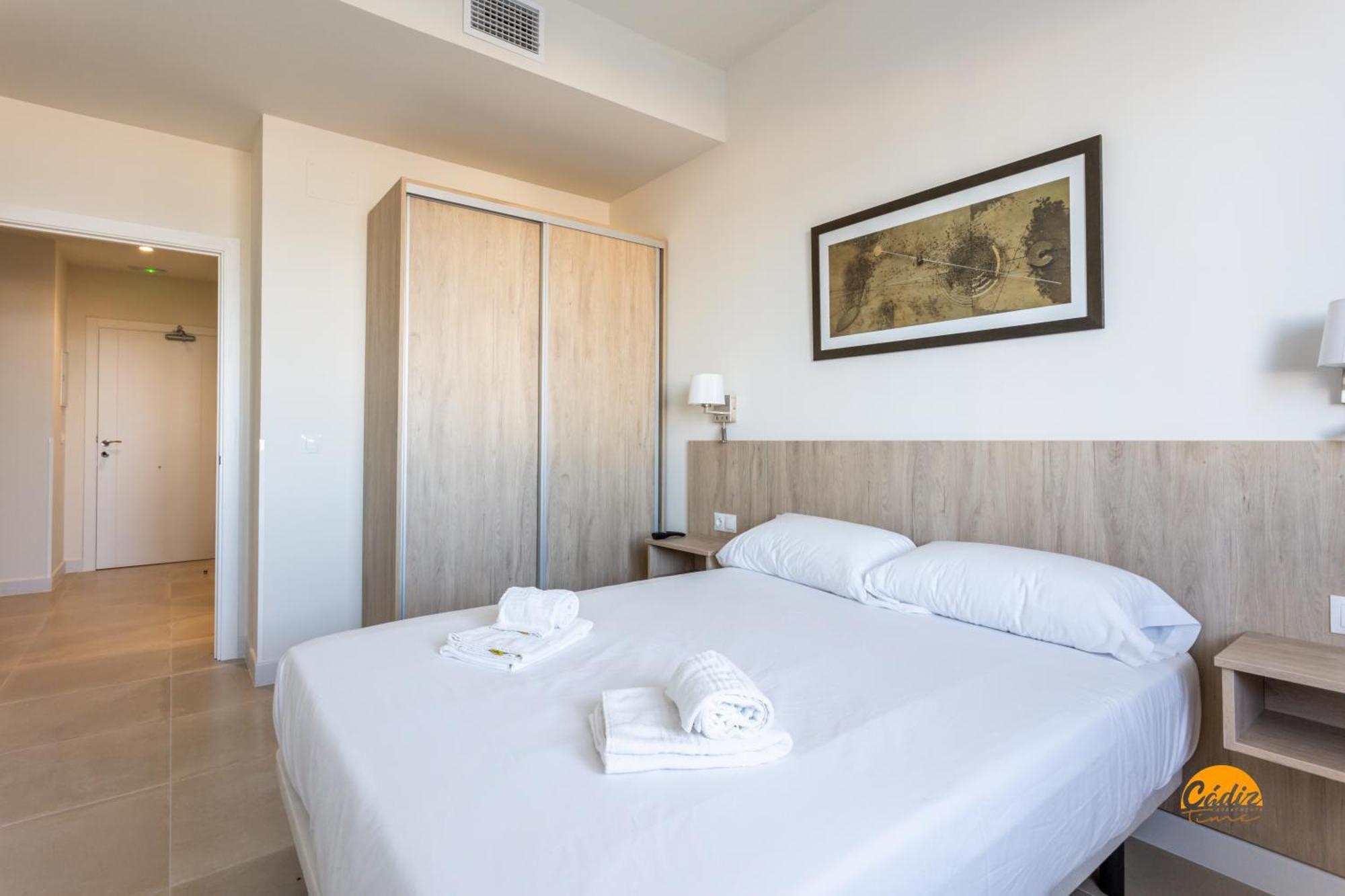 Delfin Azul 2 Free Parking By Time * Cadiz